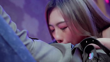 Lin Siyu, Gadis Seksi Dari Tiongkok, Sedang Asyik Menghisap Dan Ditancap Dengan Keras.