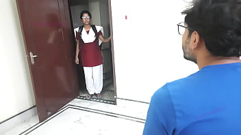 Gadis Bengali India Yang Polos Dihardik Oleh Pria Tak Dikenal – Cerita Seks Hindi Panas