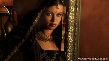 Gairah Dan Kebahagiaan Dalam Sensualitas India Yang Berbeda