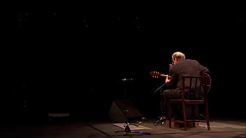 João Gilberto Menggoda Tokyo Dengan Suara Mesumnya Di Tahun 2006