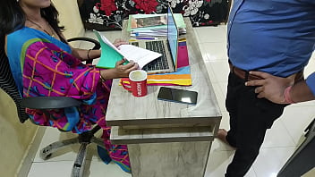 Gadis India Seksi Digoyang Oleh Office Boy Dengan Audio Hindi