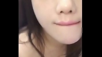 Gadis Remaja China Memberikan Blowjob Panas Di Hinaporn