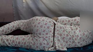 Keluarga India Panas Bercinta Dalam Video Porno Desi Hd Berbahasa Hindi