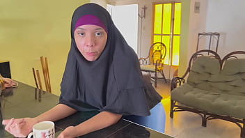 Menipu Madrastra Arab Muslimku Dengan Hijabnya Yang Menggoda