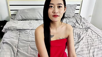 Gadis Thailand 19 Tahun Merasakan Batang Bule Pertamanya