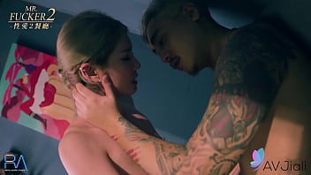 Gadis Nakal Asal China, Li Zhiyan, Menggoda Dan Bercinta Dengan Pelayan Di Bar.