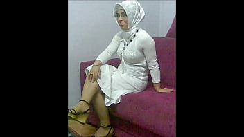 Gadis Berhijab Turki Yang Menggoda
