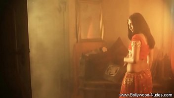 Bunga Cantik Nan Seksi Dari India