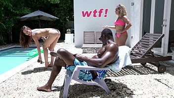 Aidra Fox Dan Monster Cock Interracial Di Pinggir Kolam Renang