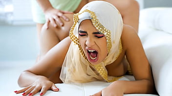 Membujuk Pacar Berhijab Yang Dilarang Ml Karena Budaya – Nafsu Membara Pada Hijab