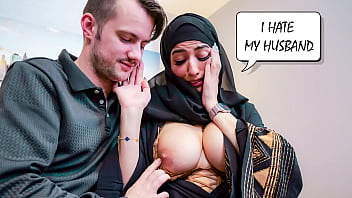 Kolektor Utang Memperkosa Istri Muslim Untuk Melunasi Pinjaman – Aaliyah Yasin, Marcus London, Sam Bour