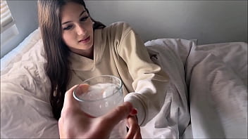 Hari Sakit Yang Panas Bareng Adik Tiri – Sophie Tyler – Terapi Keluarga Ala Alex Adams
