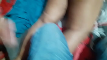 Desi Bhabi Panas Digoda Di Dalam Gudang Sampai Terangsang