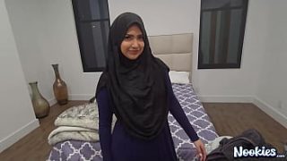 Maribel Berhijab Yang Menggoda Dalam Adegan Panas Pov