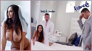 Milf Seksi Ava Addams Dengan Payudara Besar Menggoda Dan Bercinta Dengan Pria Terbaik Di Pernikahannya