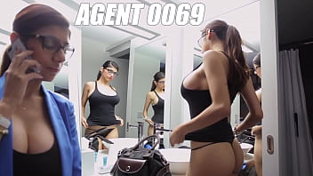 Asante Stone Menghancurkan Papaya Arab Mia Khalifa Dengan Pisangnya Yang Perkasa
