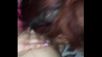 Makan Malam Romantis Dua Wanita India