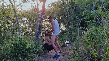 Bawa Keponakan Pembantu Yang Lagi Hamil Ke Semak-semak