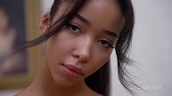Keras Dengan Lia Lin, Cewek Filipina Kurus Yang Eksotis