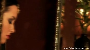 Malam Sensual Penari Di India Yang Eksotis