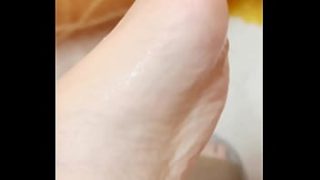 丝袜美足诱惑，捆绑调教下的极致口舌侍奉