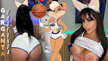 Lolla Bunny Cosplay Untuk Paskah, Mengenakan Celana Ketat, Mendalamkan Mainannya Hingga Memuncrat Di Dada Montoknya.