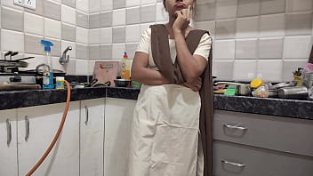कॉलेज से लौटी देसी बेबी ने अपने सौतेले भाई के साथ खेली गर्मागरम मस्ती